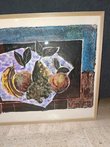 belle lithographie decor de fruits signée tony agostini en bon etat