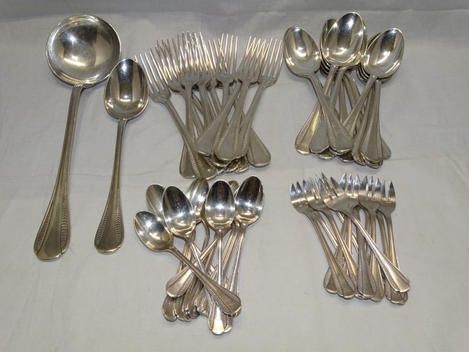 -BELLE MENAGERE ERCUIS MODELE LE NIL COBRA 50 PIECES DECO TABLE COLLECTION   D