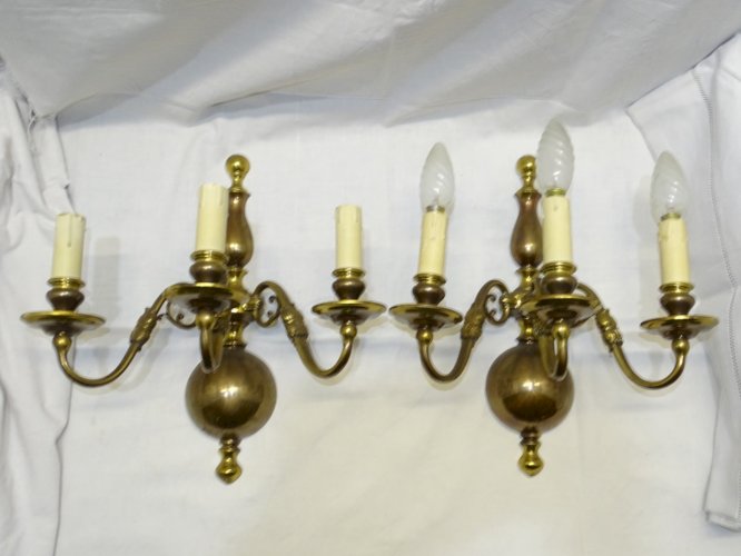 -BELLE PAIRE D'APPLIQUES Style HOLLANDAIS 3 FEUX BRONZE MASSIF fausses bougies D