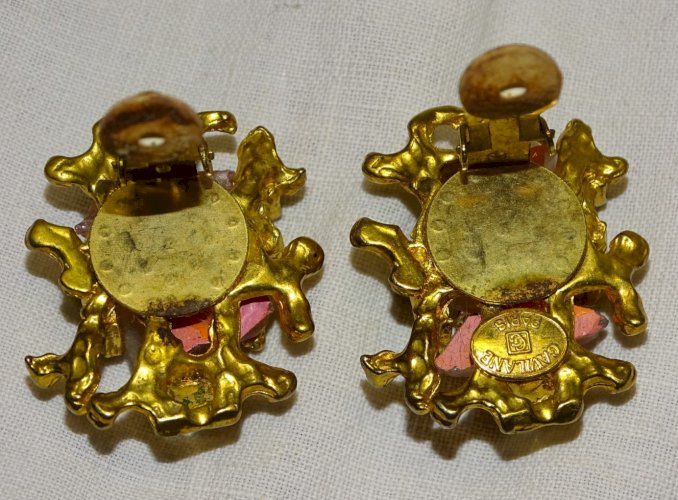 -BELLE PAIRE DE BOUCLES D'OREILLES CLIPS GAVILANE PARIS PIERRES ROSES VINTAGE  D