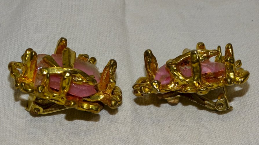 -BELLE PAIRE DE BOUCLES D'OREILLES CLIPS GAVILANE PARIS PIERRES ROSES VINTAGE  D