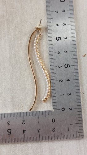Belle paire de boucles d'oreilles pendantes en métal doré, Swarovski ^