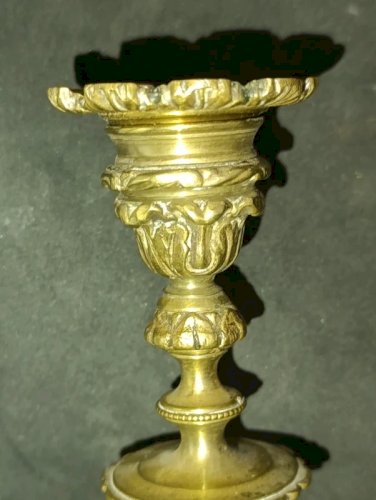belle paire de bougeoir ancien en bronze ou laiton en bon etat