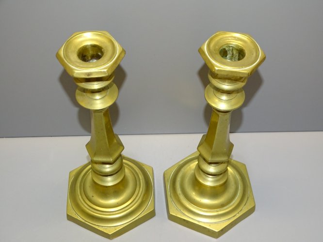 -BELLE PAIRE de BOUGEOIRS en BRONZE XIXe COLLECTION DECO TABLE BOUGIE   D
