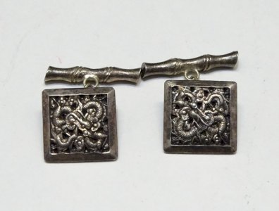 - BEAUTIFUL PAIR of SILVER CUFFLINKS VIETNAM with SNAKE decoration D