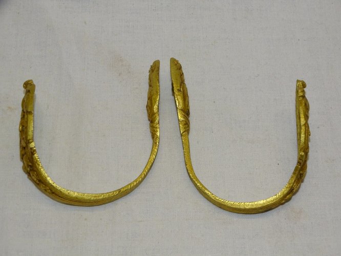 -BELLE PAIRE D'EMBRASSES  BRONZE  décor de VOLUTES  POUR RIDEAUX DECO   D