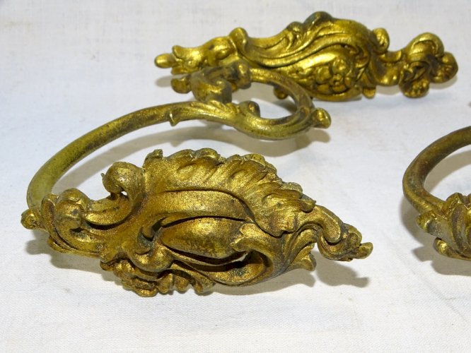-BELLE PAIRE D'EMBRASSES  BRONZE  décor style ROCAILLE  POUR RIDEAUX DECO   D