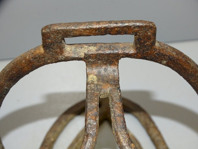 -BELLE PAIRE D'ETRIERS DE PANIER de CAVALERIE FER FORGE XVIIIe COLLECTION déco D