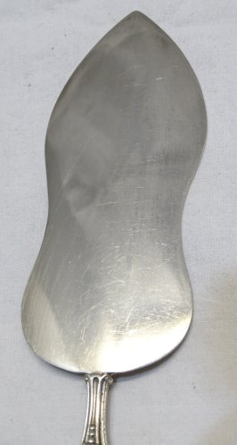 -BELLE PELLE A GATEAU AVEC MANCHE ROCAILLE ARGENT FOURRE Poinçon Minerve     D
