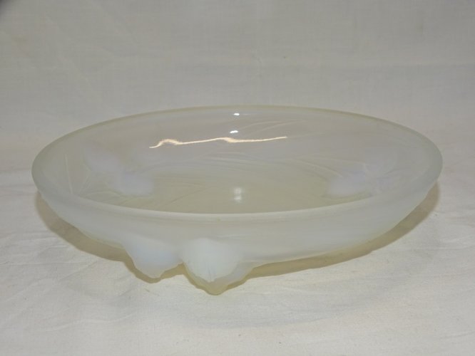 -BELLE PETITE COUPE VERRE OPALESCENT ETLING 100 MODELE EUCALYPTUS COLLECTION   D