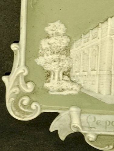 belle plaque /vide poche en biscuit style wedgwood vers 1900 en bon etat