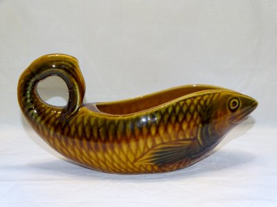 -BELLE SAUCIERE CERAMIQUE SARREGUEMINES FORME DE POISSON DECO TABLE VITRINE   D