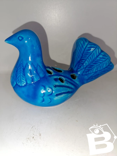 belle sculpture en ceramique en forme doiseaux dans le gout de Chambost en bon etat
