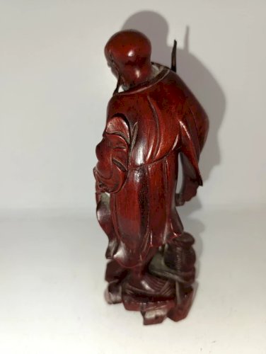 belle statuette en bois dorigine chinoise a decor de pecheur en bon etat