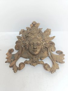 beautiful bronze head furniture 19th century ?in good condition