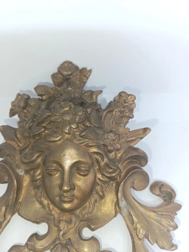 belle tete en bronze dameublement 19eme siecle ?en bon etat
