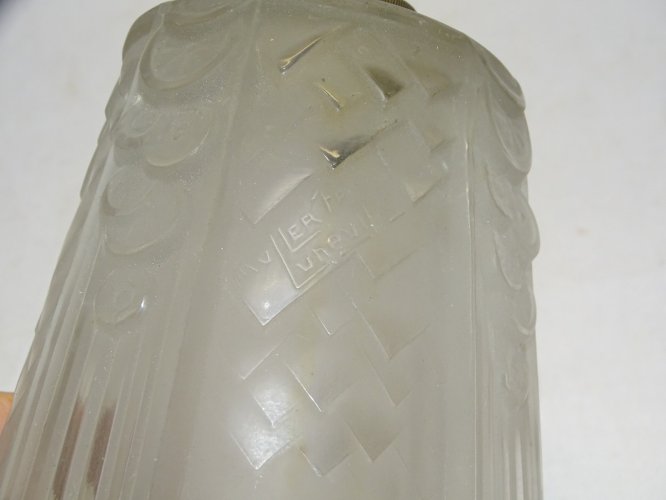 -BELLE TULIPE MULLER Frères LUNEVILLE VERRE Pressé Moulé dépoli incolore   D