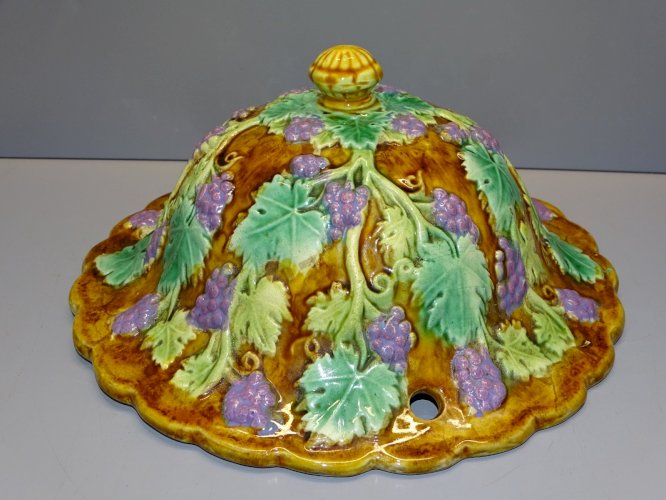 - BELLE VASQUE JARDINIERE SUSPENSION BARBOTINE XIX FIVES LILLE? GRAPPES RAISIN D