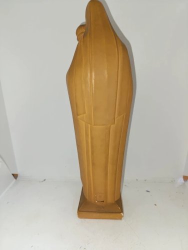 belle vierge à lenfant en platre poincon P.P deposé et made in france en bon etat