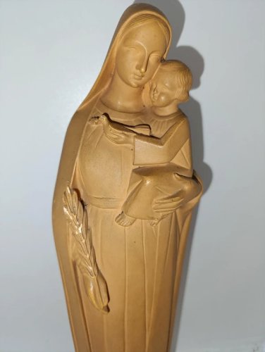 belle vierge à lenfant en platre poincon P.P deposé et made in france en bon etat