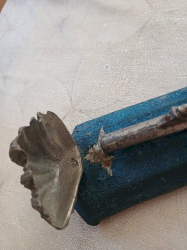 Bénitier ancien Christ en métal argenté 