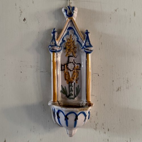 Bénitier en faïence de Martres-Tolosane XVIIIe M3617
