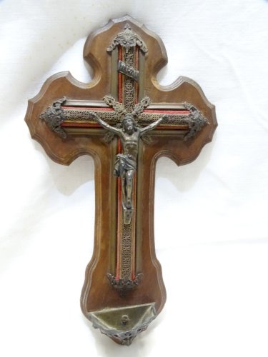 -BENITIER MURAL NAPOLEON III CROIX BOIS NOYER CHRIST REGULE Patine BRONZE   D