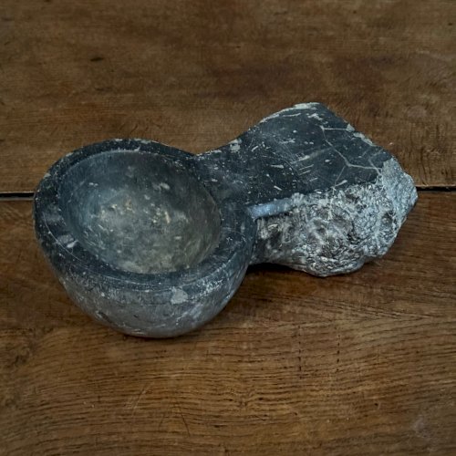 Bénitier petit bassin en marbre gris de Sainte-Anne époque Louis XIV L9038