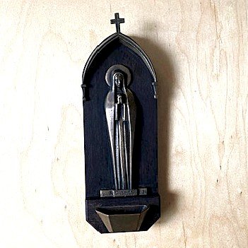 Bénitier Vierge Marie en bronze art déco signé M C Nantard