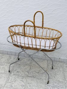 Rattan cradle
