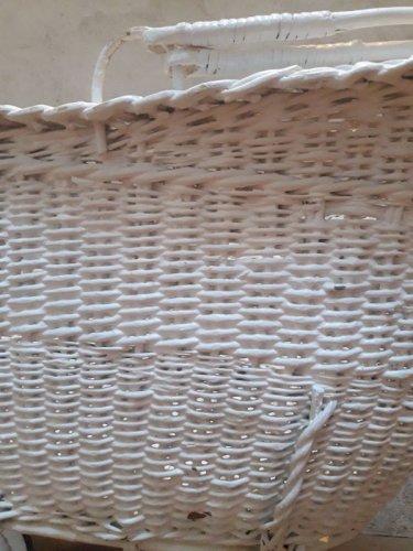 Berceau enfant en osier et bois peint