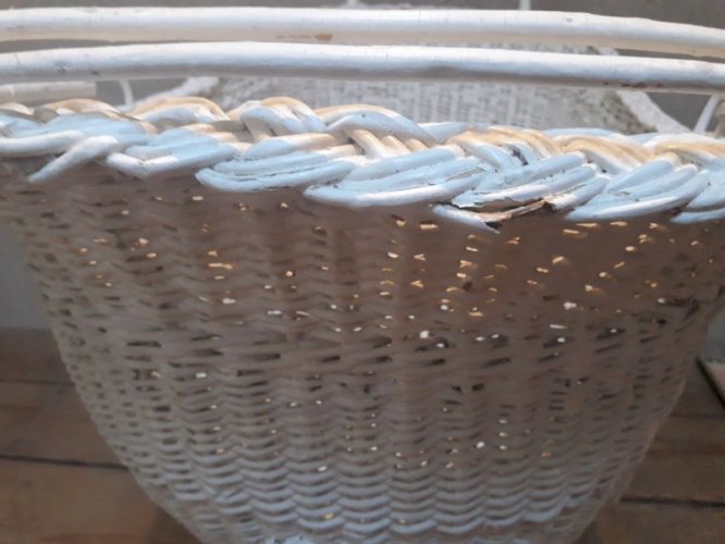 Berceau enfant en osier et bois peint