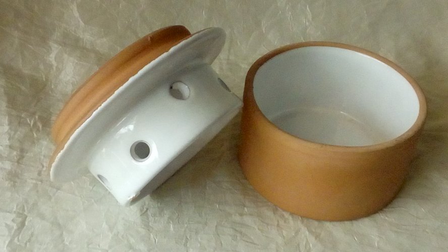 BEURRIER A EAU EN GRES BEURRE A LA FERME INTERIEUR VERNISSE*