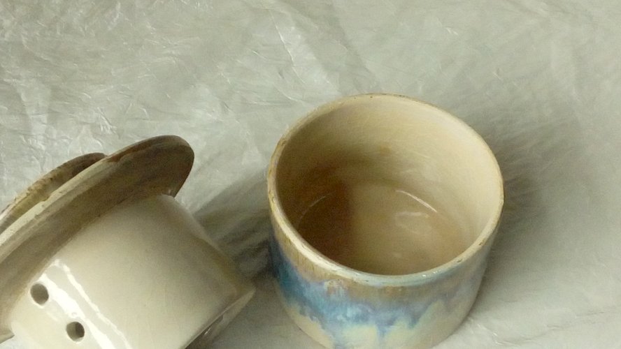 BEURRIER A EAU EN GRES VERNISSE DECOR FLAMMÉ *