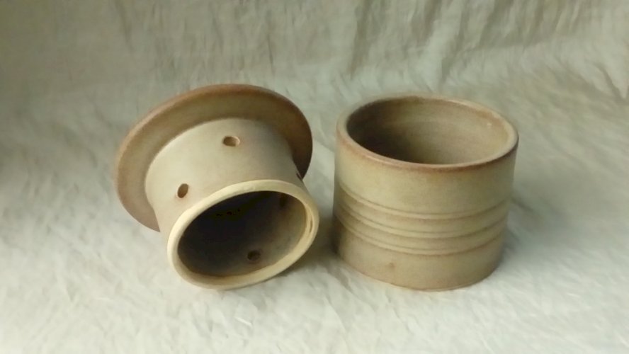 BEURRIER A EAU EN GRES VERNISSÉ *