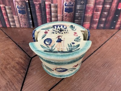 Butter dish with lid, HB Quimper earthenware