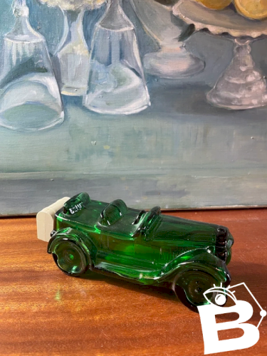 Bibelot Bouteille voiture Avon vintage