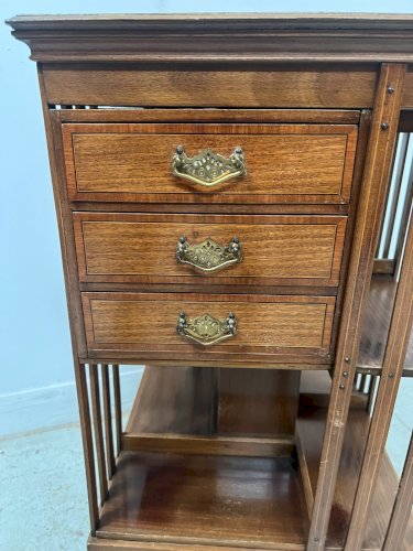 Bibliothèque Tournante En Acajou A Plateau Marqueté XX Siècle