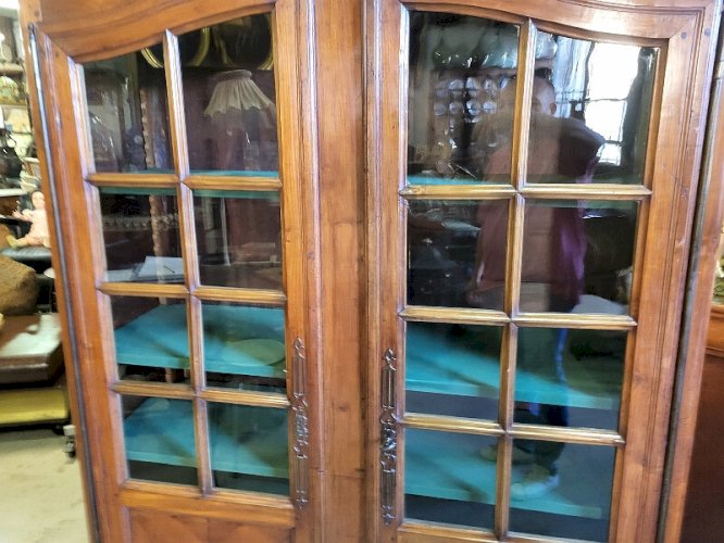 BIBLIOTHEQUE VITRINE LOUIS XV A PETITS CARREAUX DU DEBUT DU XIX ème SIECLE