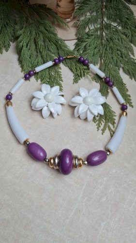 Bijoux seventies - Collier et boucles d oreilles oversize vintage violet et blanc