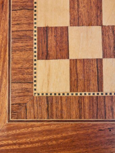 Billie, la table de jeux en bois N°4