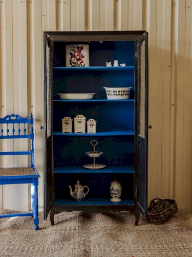 Blandine, l'armoire noire en bois N°332