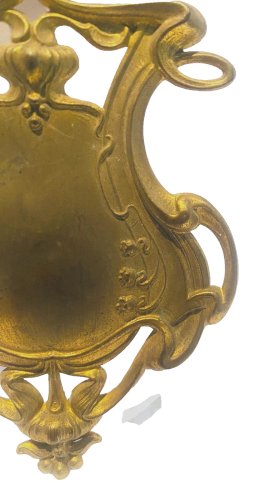 Blason Art nouveau en laiton repoussé XX siècle