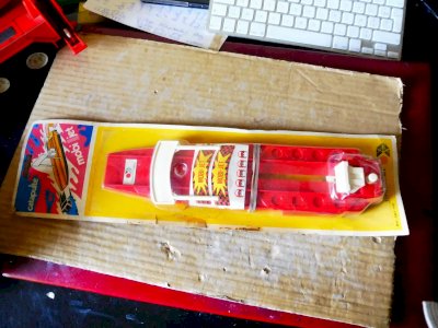 blister Jouet Mont Blanc- Mobi JET- catapulteur -Jouet vintage