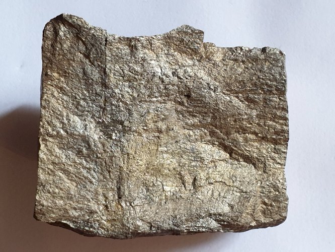 Bloc de de pyrite dorée longueur 5,8 cm 148 grammes + nodule métallique 16 grammes