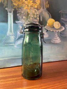 Vintage jar La Lorraine 1 liter bubbled glass