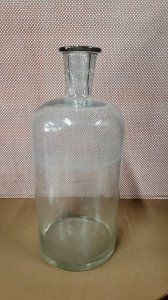 OLD GLASS JAR OR BOTTLE N°5