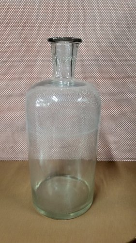 BOCAL OU BOUTEILLE EN VERRE ANCIEN N°5