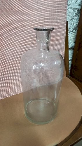 BOCAL OU BOUTEILLE EN VERRE ANCIEN N°5