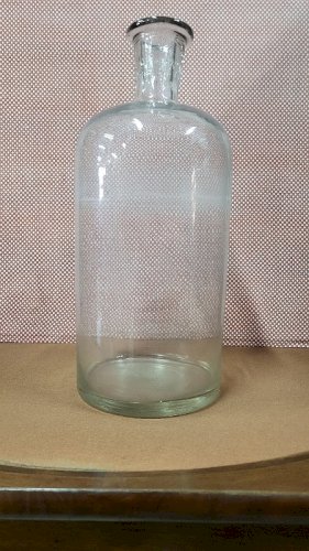 BOCAL OU BOUTEILLE EN VERRE ANCIEN N°5
